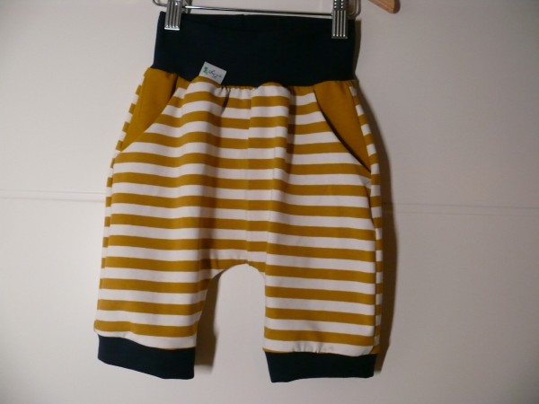 Kurze Hose mit Taschen