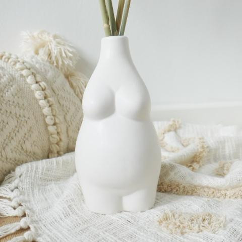 Vase "Curvy Lady" | weiß
